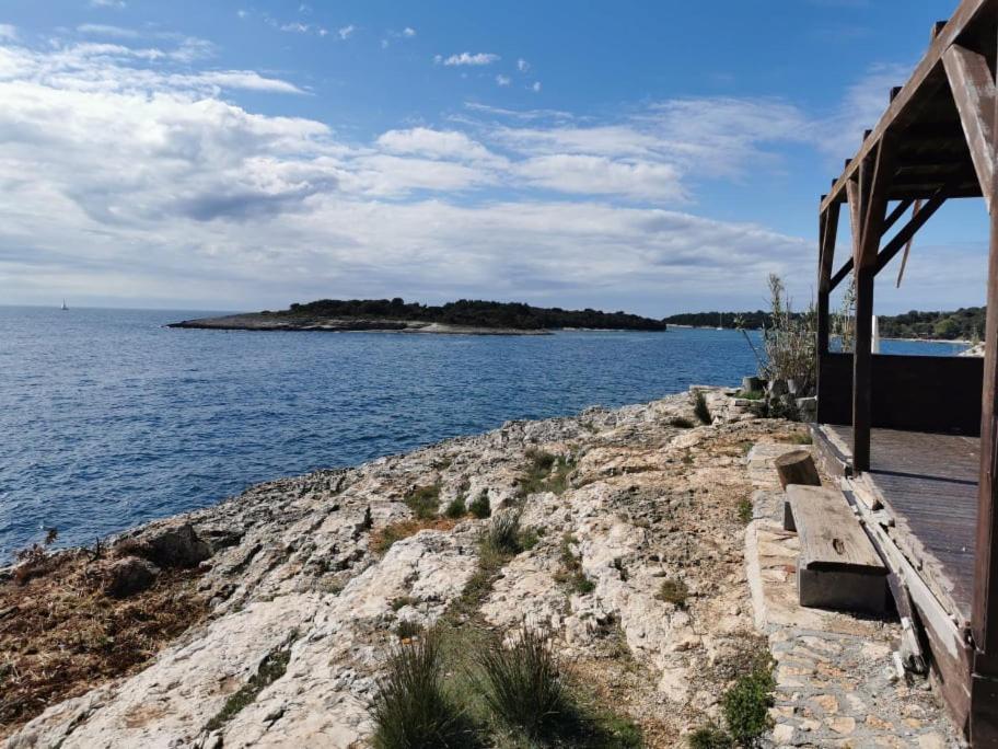 Black Pearl - Luxury Seaside App With Pool & Bbq, Istra Banjole Eksteriør bilde